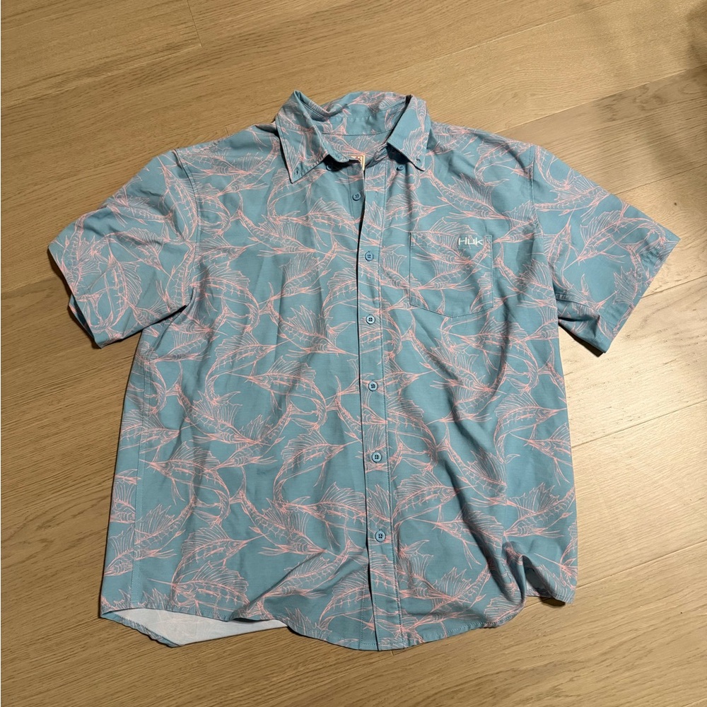 Huk Men's Light Blue and Pink Patterned Shirt